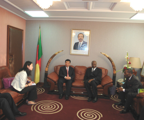 Arrivée du vice Premier ministre du Conseil des Affaires d'Etat chinois au Cameroun